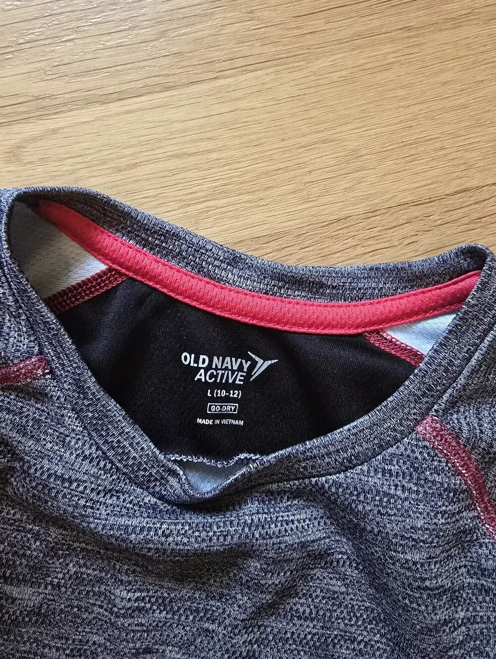 Old Navy Active Tee Sz L